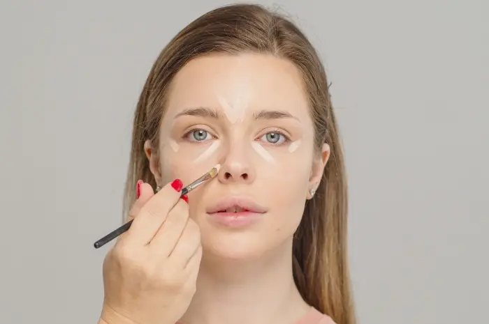How To Apply Highlighter For A Natural-Looking Glow